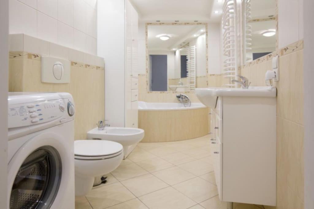 Apartament - Old Town クラクフ エクステリア 写真